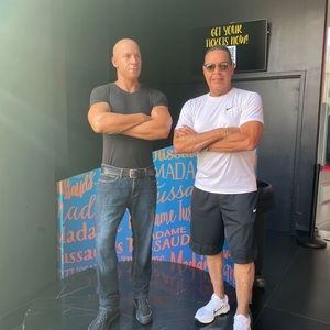 Meet your Posher, Lazaro j.